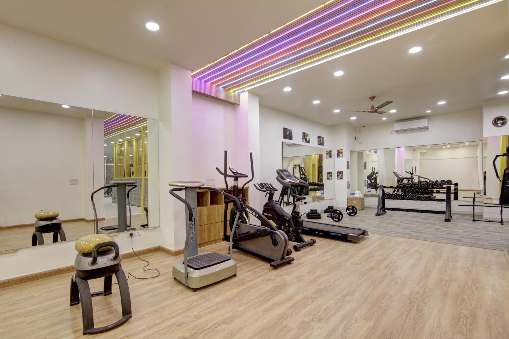 Anandam Club House Aparthotel Gurgaon Luaran gambar